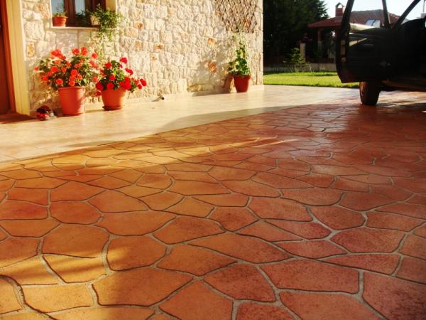 Stencil Concrete Spray