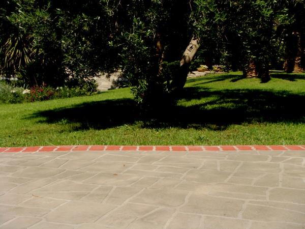 Stencil Concrete Spray