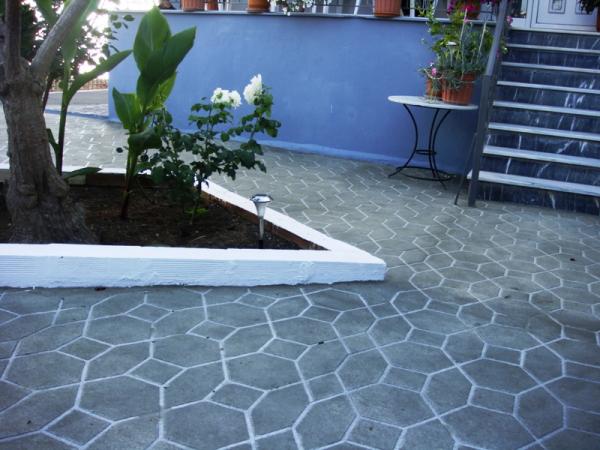 Stencil Concrete Spray